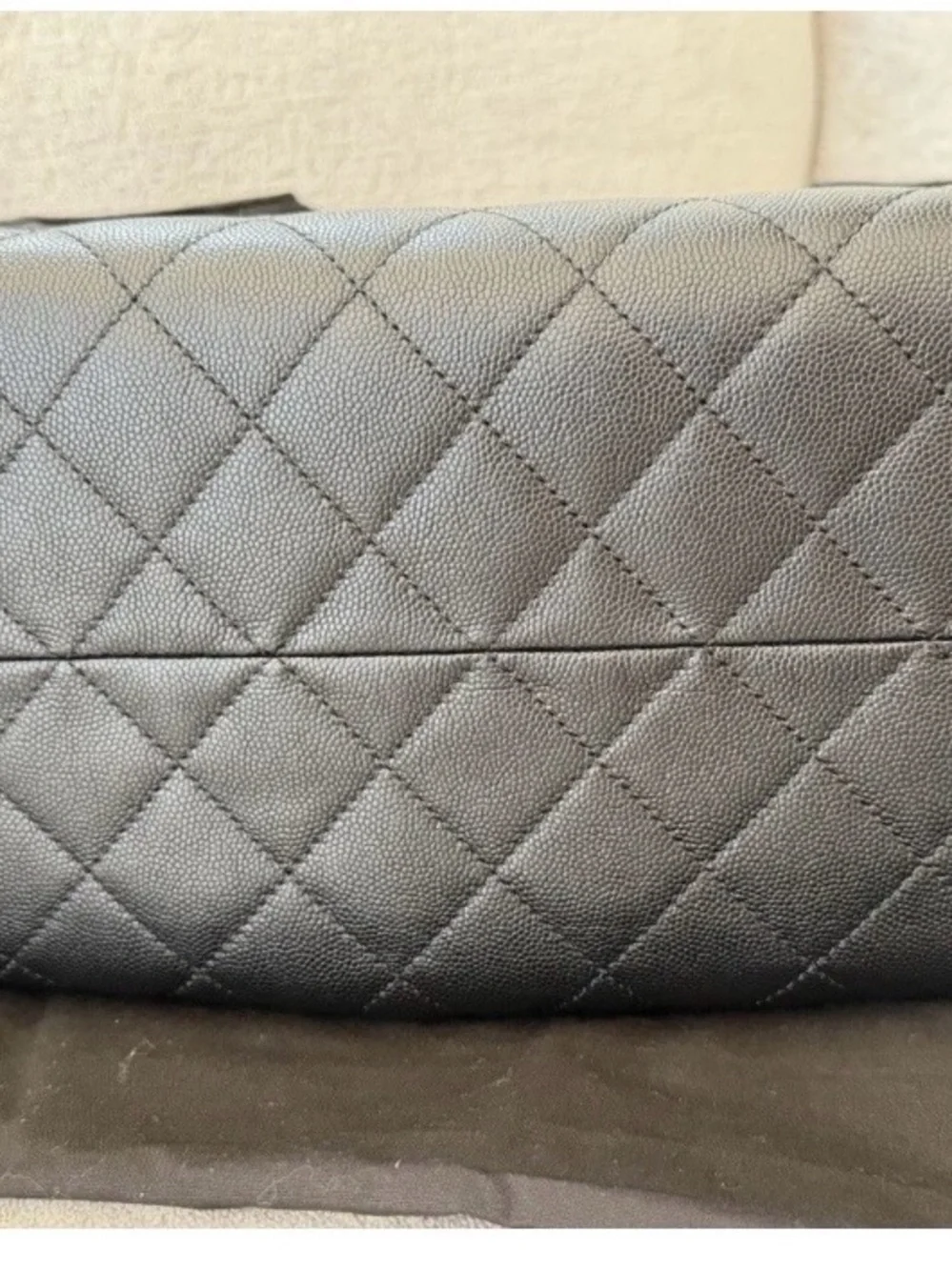 CHANEL Black Quilted Leather Drawstring Shoulder Bag with Gold Chain C25